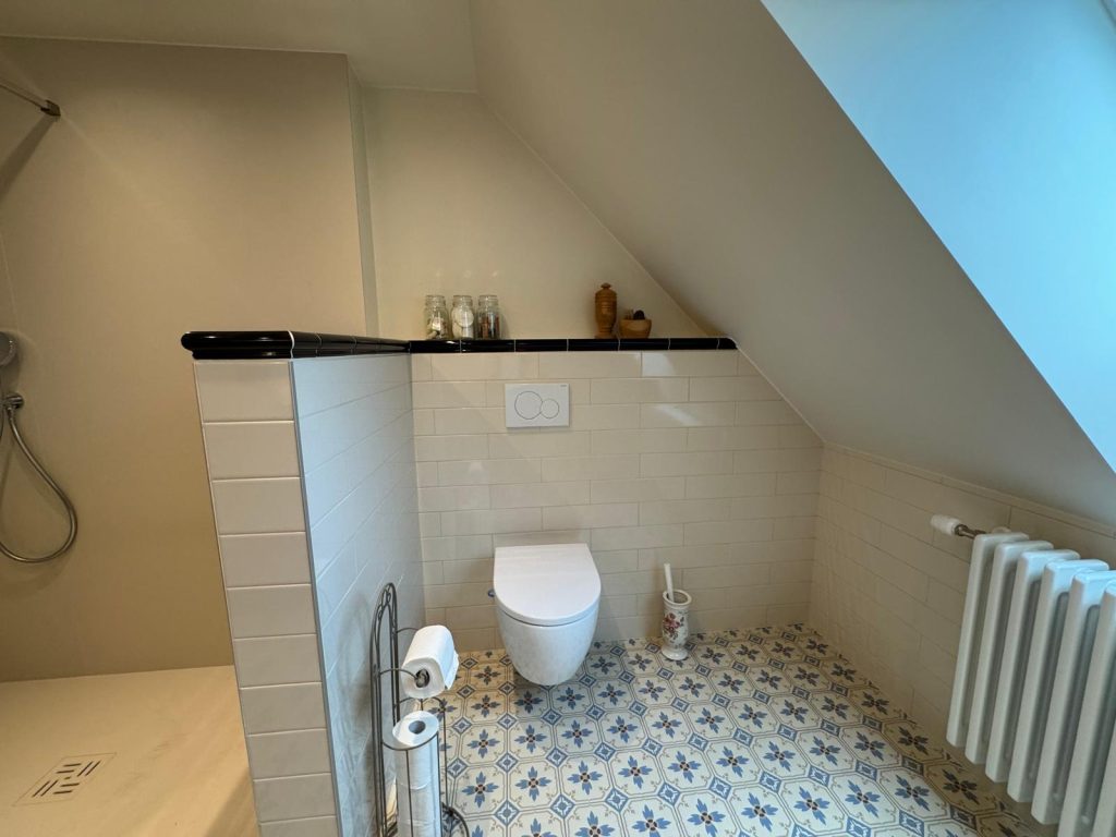 0dbc5f4c-a1f2-4a15-909d-b4dd437e8a79